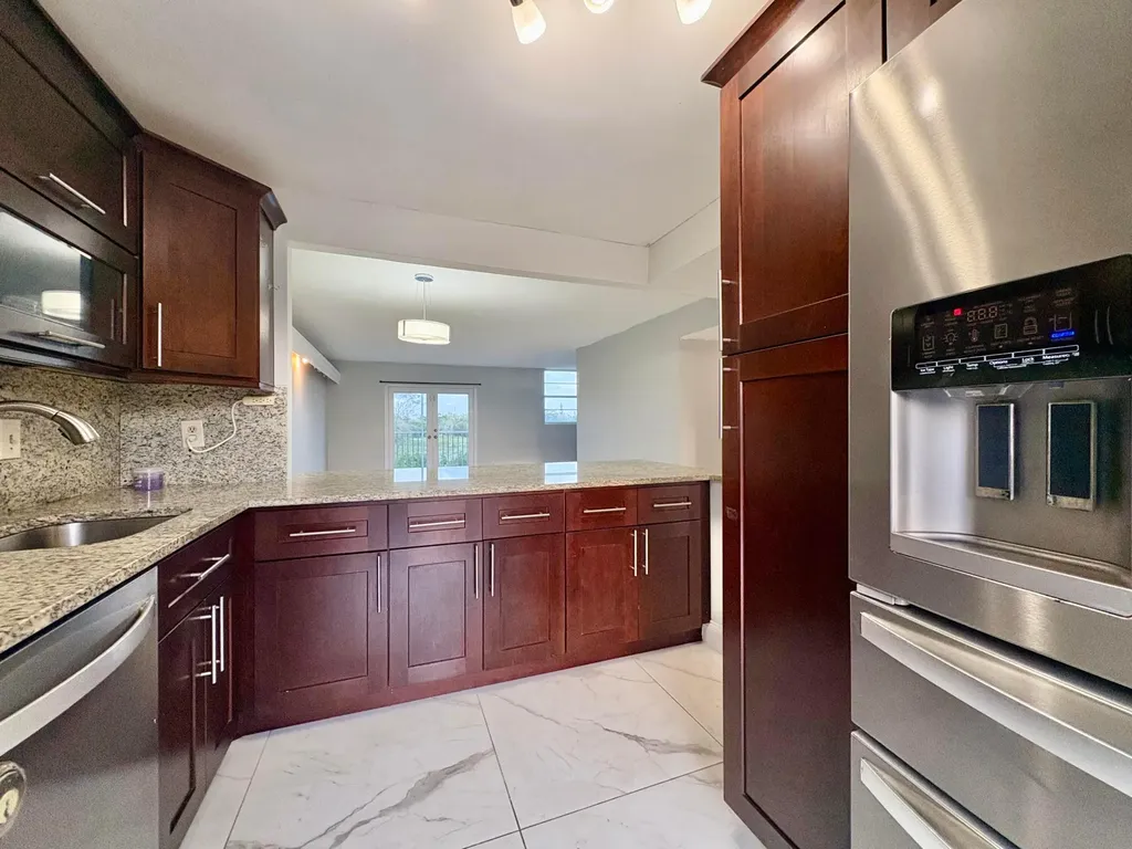 5700 NW 2nd Avenue Boca Raton FL 33487