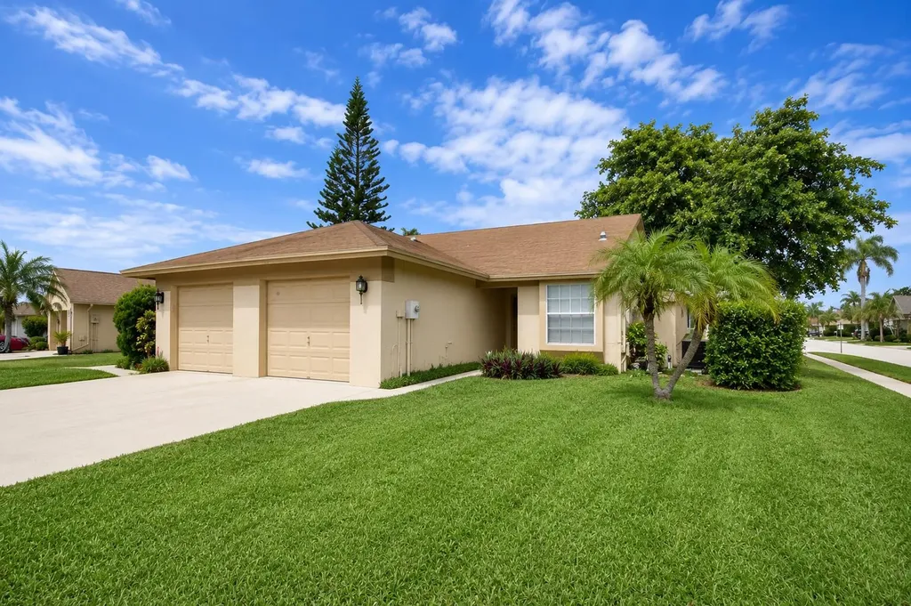 7958 Piper Lane Lake Worth FL 33463