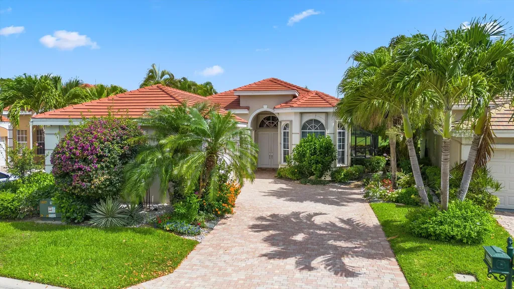10911 Royal Devon Way Lake Worth FL 33449