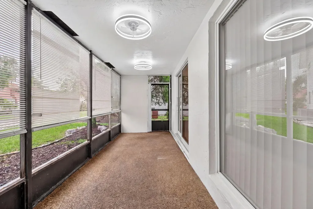 704 SW 89th Avenue Plantation FL 33324