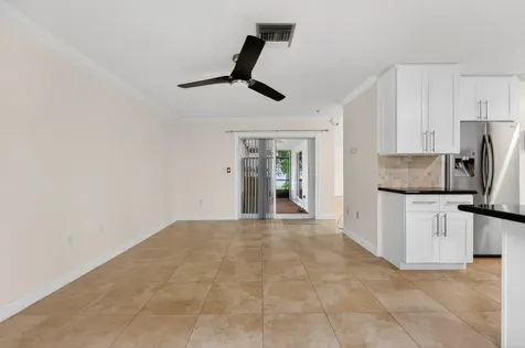 704 SW 89th Avenue Plantation FL 33324