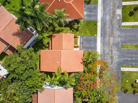 704 SW 89th Avenue Plantation FL 33324