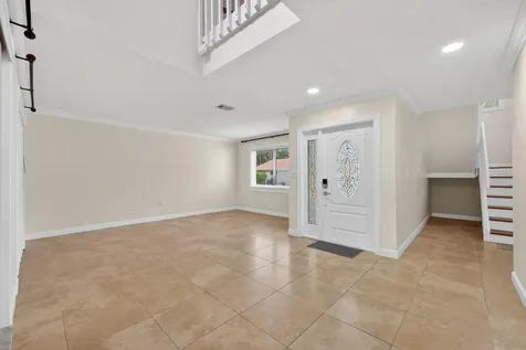 704 SW 89th Avenue Plantation FL 33324