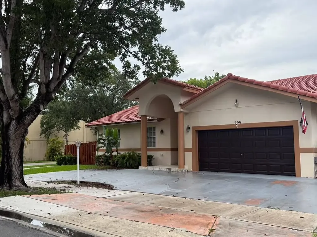 9141 NW 152nd Street Miami Lakes FL 33018