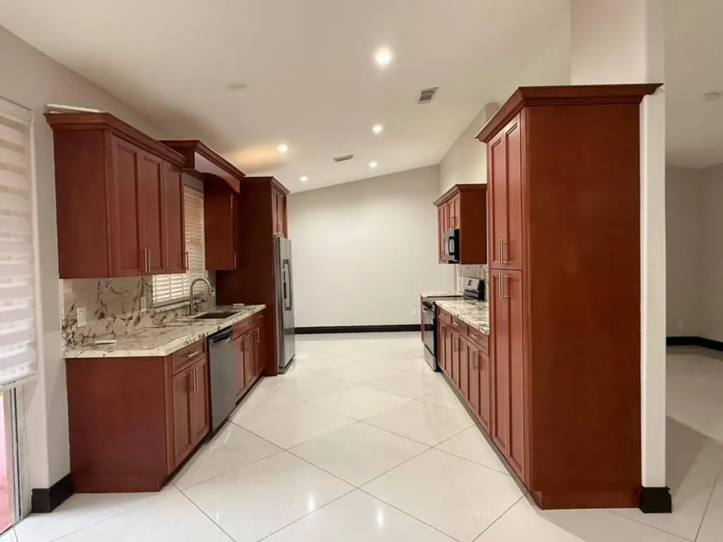 9141 NW 152nd Street Miami Lakes FL 33018