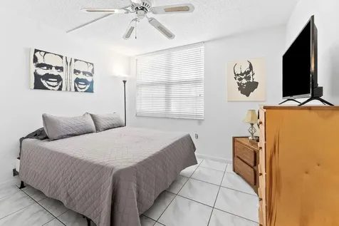 9451 Evergreen Place Davie FL 33324