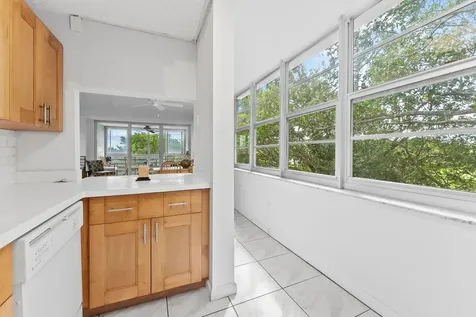 9451 Evergreen Place Davie FL 33324
