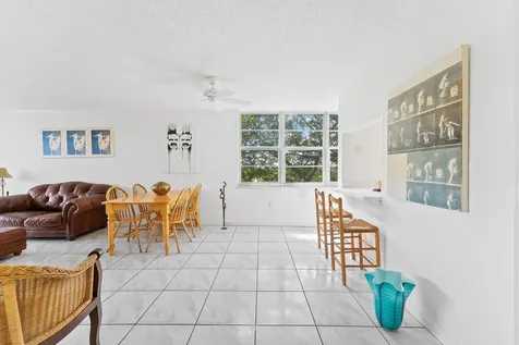 9451 Evergreen Place Davie FL 33324