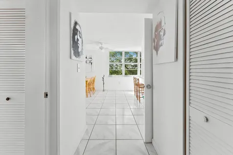 9451 Evergreen Place Davie FL 33324