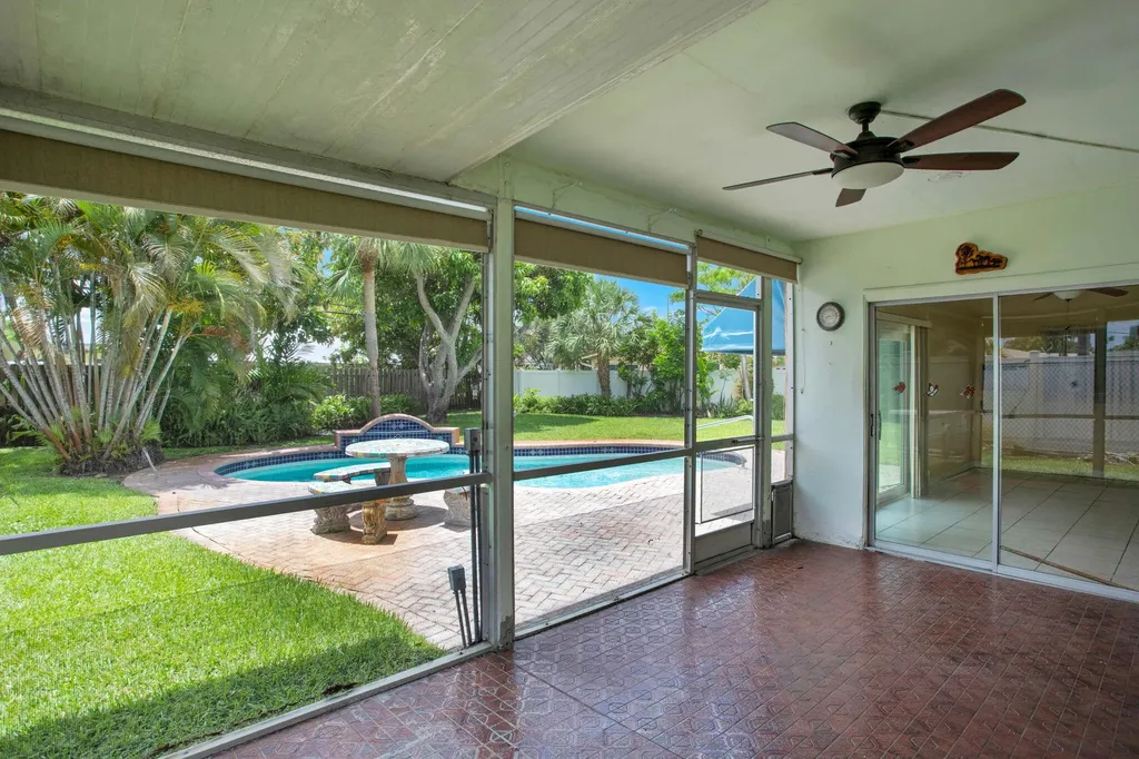 1910 NE 52nd Street NE Fort Lauderdale FL 33308