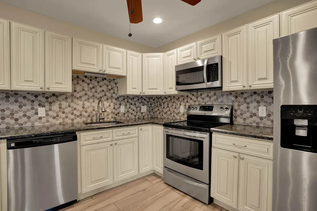 1910 NE 52nd Street NE Fort Lauderdale FL 33308