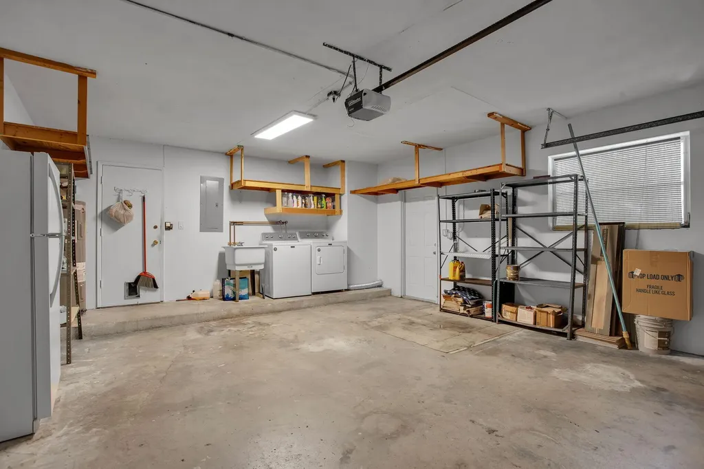 1910 NE 52nd Street NE Fort Lauderdale FL 33308