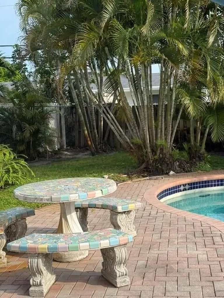 1910 NE 52nd Street NE Fort Lauderdale FL 33308