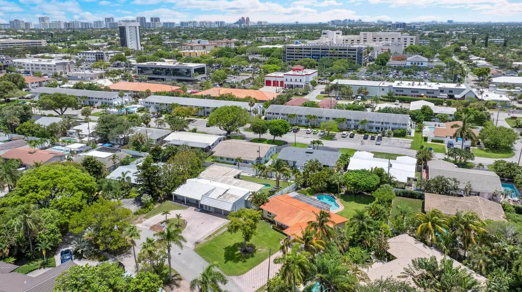 1910 NE 52nd Street NE Fort Lauderdale FL 33308