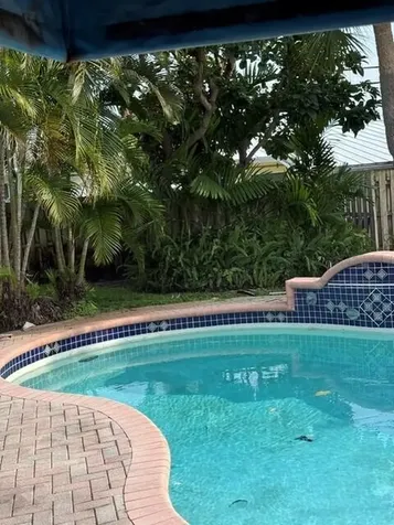 1910 NE 52nd Street NE Fort Lauderdale FL 33308