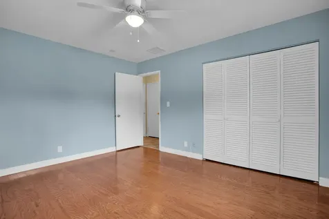 1910 NE 52nd Street NE Fort Lauderdale FL 33308