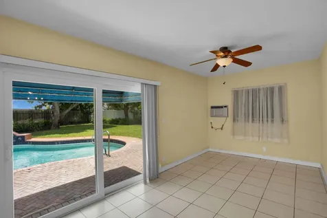 1910 NE 52nd Street NE Fort Lauderdale FL 33308