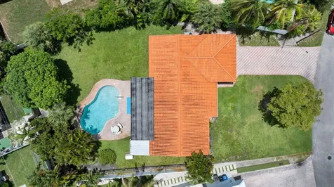 1910 NE 52nd Street NE Fort Lauderdale FL 33308