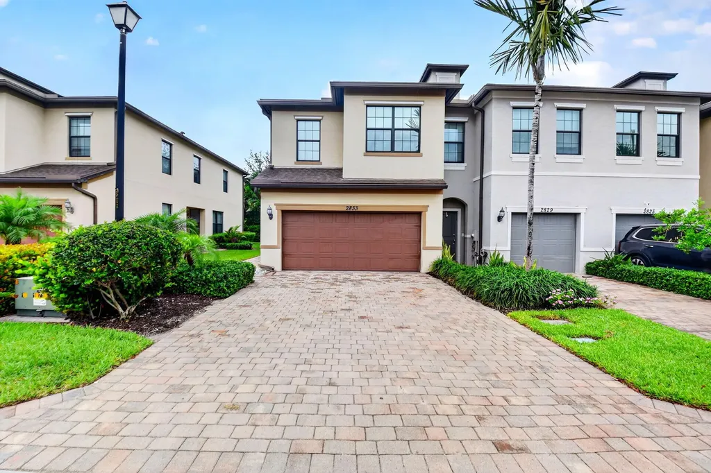2833 Troubadour Street Palm Springs FL 33406