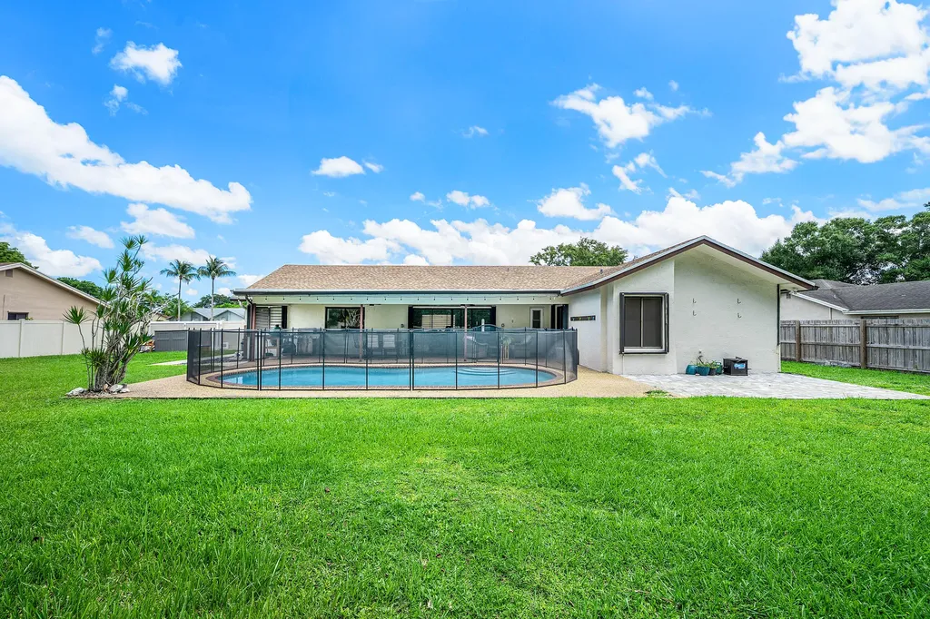 18235 104th Terrace S Boca Raton FL 33498