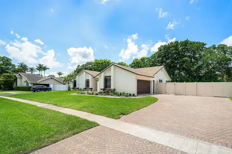 18235 104th Terrace S Boca Raton FL 33498