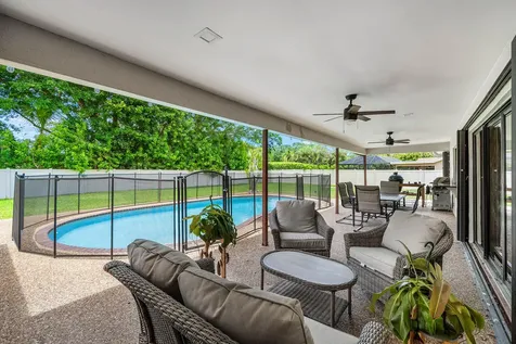 18235 104th Terrace S Boca Raton FL 33498