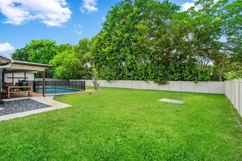 18235 104th Terrace S Boca Raton FL 33498