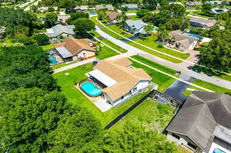 18235 104th Terrace S Boca Raton FL 33498