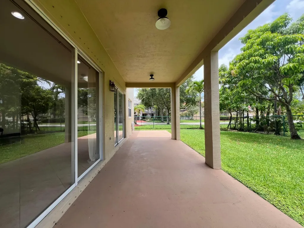 16447 SW 1st Court Pembroke Pines FL 33027