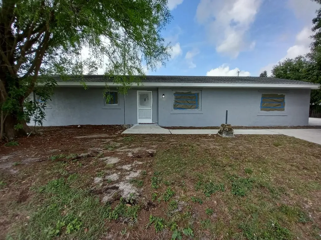 1862 SW Burlington Street Port St Lucie FL 34984