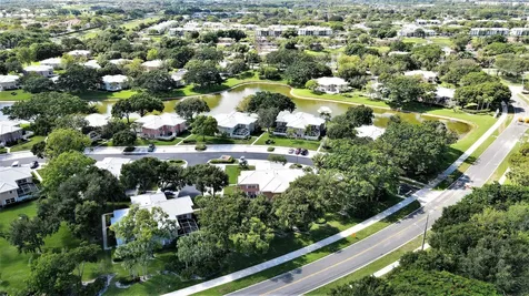 1909 Hartford Court West Palm Beach FL 33409
