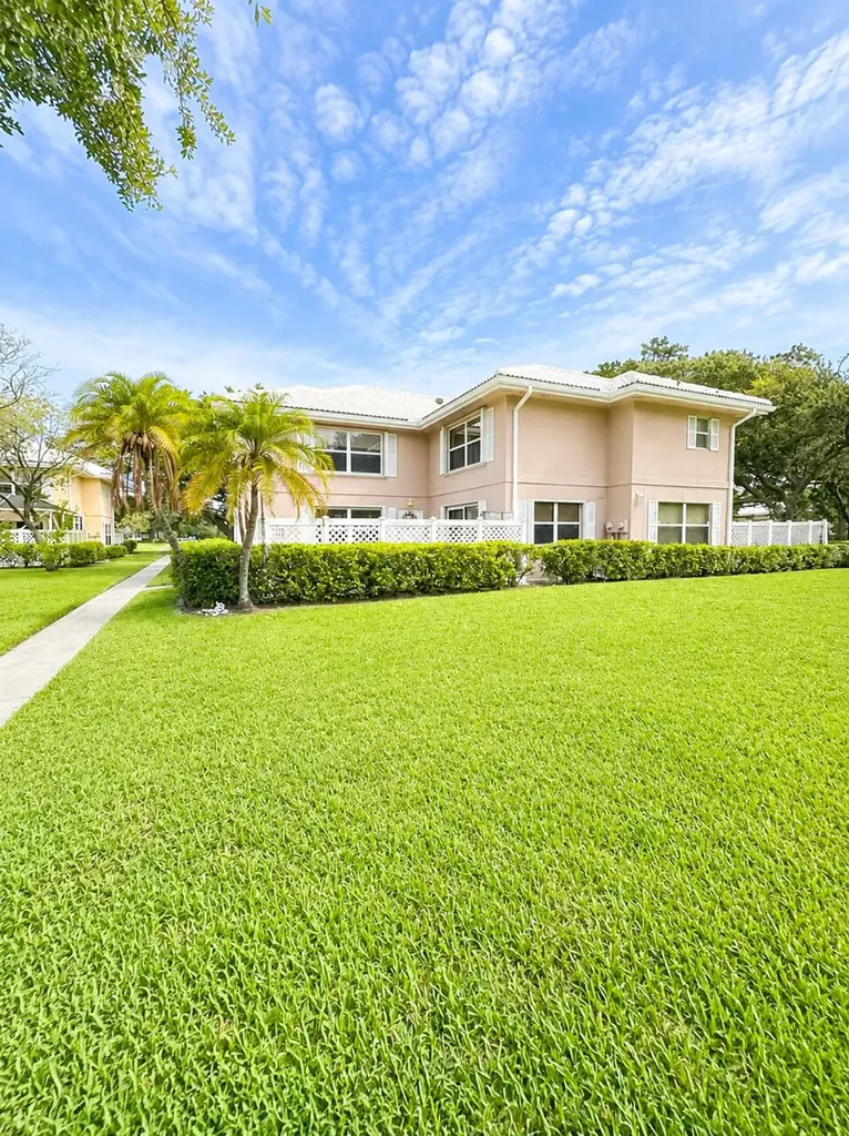 3115 Kingston Court West Palm Beach FL 33409