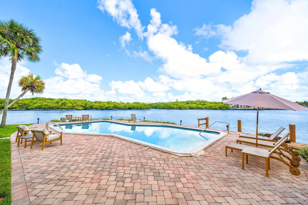 1005 Bel Air Drive Highland Beach FL 33487