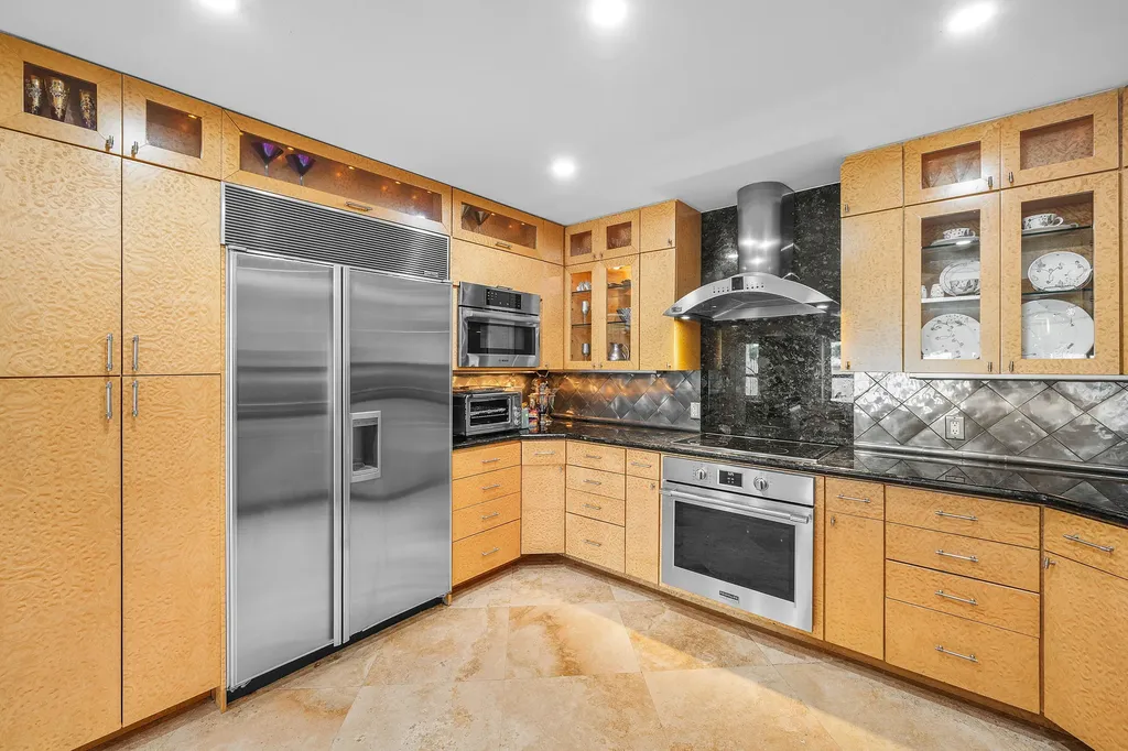 1005 Bel Air Drive Highland Beach FL 33487