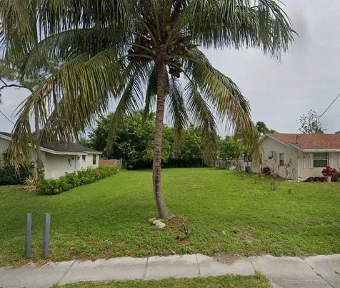 7325 Lantana Road Lake Worth FL 33467