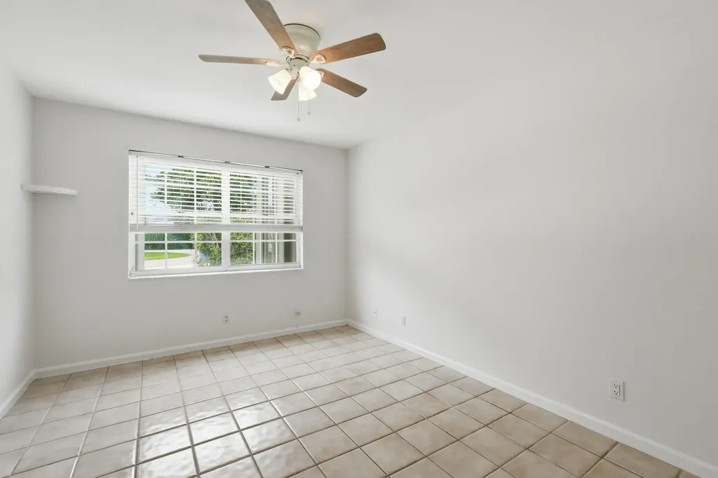 9205 SE Woods End Place Jupiter FL 33469