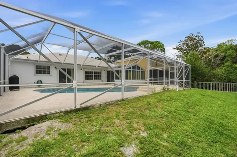 9205 SE Woods End Place Jupiter FL 33469