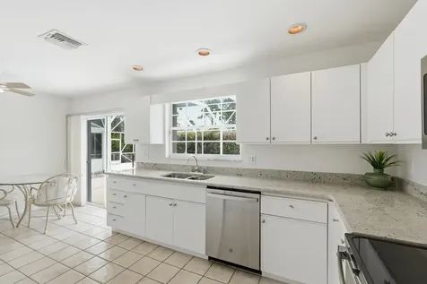 9205 SE Woods End Place Jupiter FL 33469