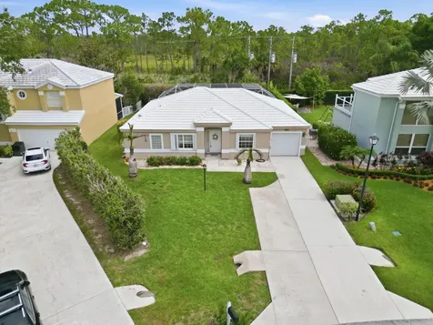 9205 SE Woods End Place Jupiter FL 33469