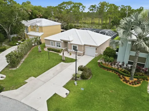 9205 SE Woods End Place Jupiter FL 33469