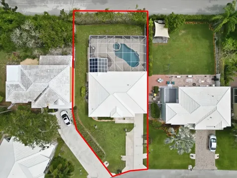 9205 SE Woods End Place Jupiter FL 33469