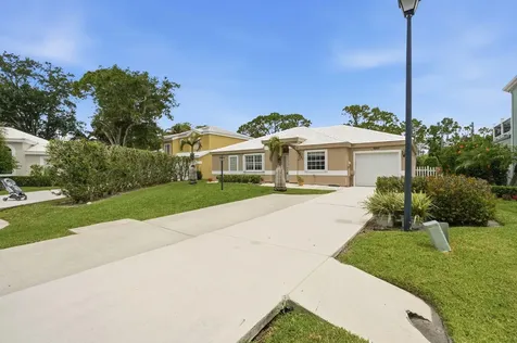 9205 SE Woods End Place Jupiter FL 33469