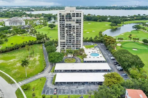2000 Presidential Way West Palm Beach FL 33401