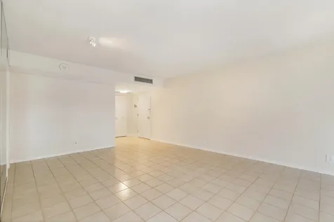 2000 Presidential Way West Palm Beach FL 33401