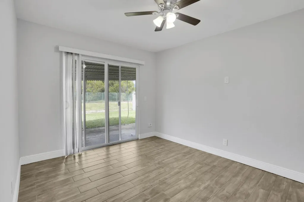 2227 NE 3rd Avenue Delray Beach FL 33444
