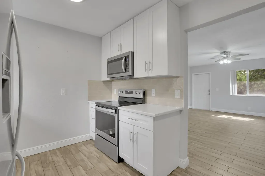 2227 NE 3rd Avenue Delray Beach FL 33444