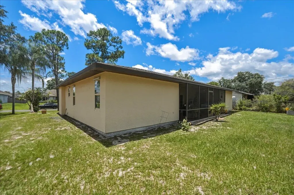 963 SW Bay State Road Port St Lucie FL 34953