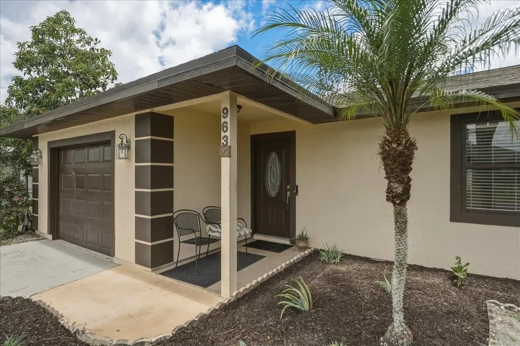 963 SW Bay State Road Port St Lucie FL 34953