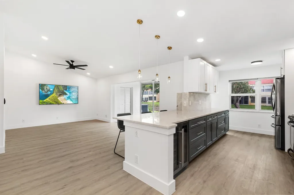 2737 Zorno Way Delray Beach FL 33445