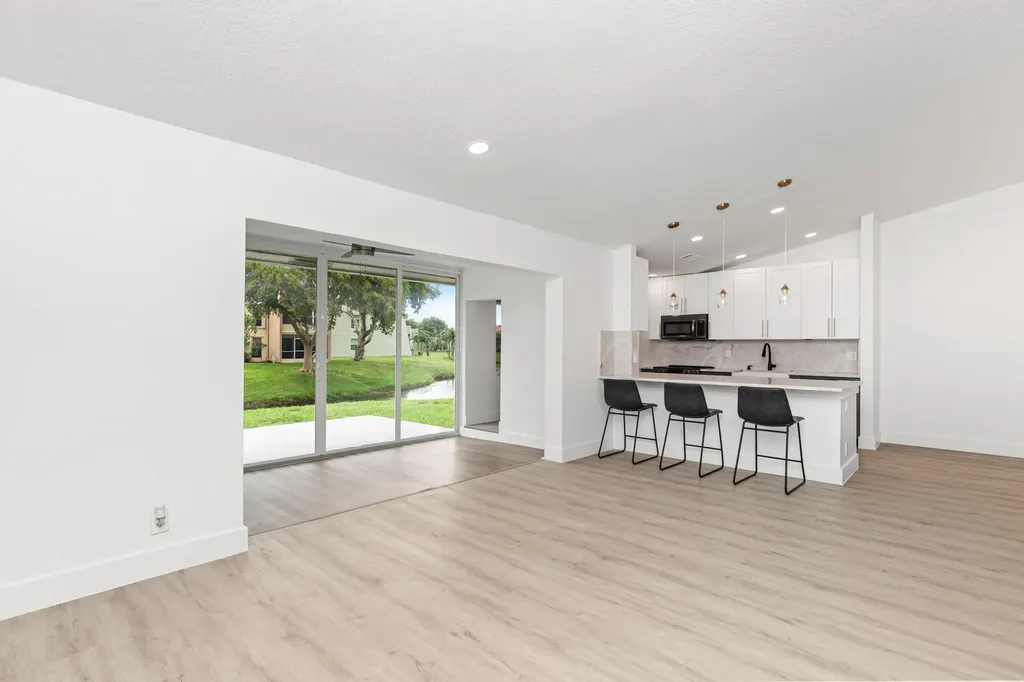 2737 Zorno Way Delray Beach FL 33445